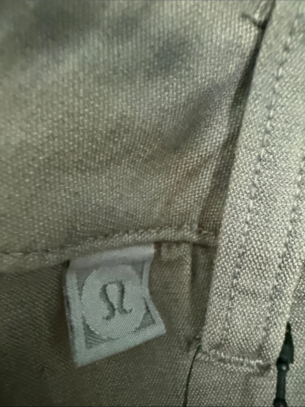 lululemon athletica Men's ABC Pant Slim 34”L in Washed Heathered Grey Sage